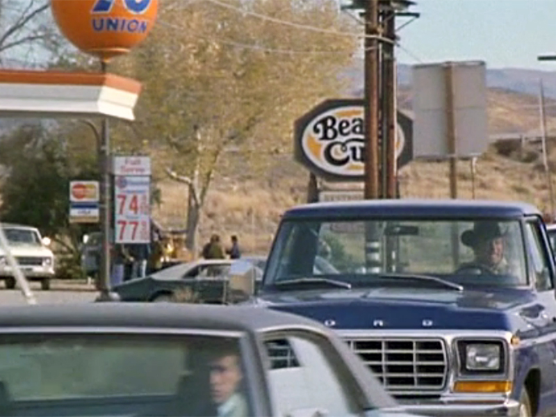 LW3462 FilmArts Video Scene on Sierra Highway, TV